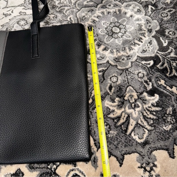 Vince Camuto Pebbled Vegan Leather Grey and Black Luxury Tote - Picture 4 of 13